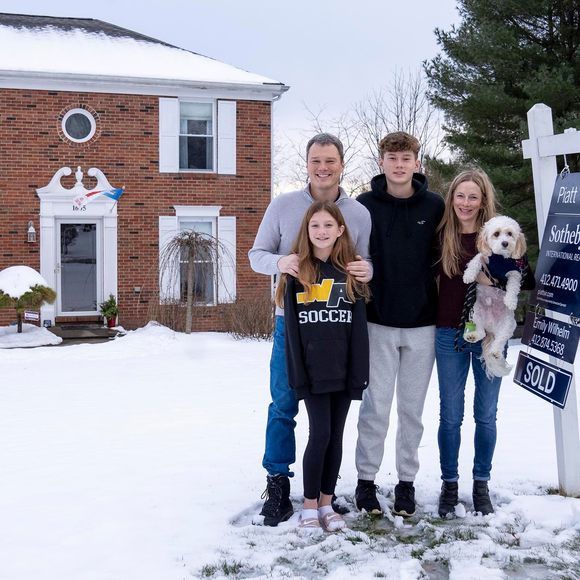 Meet your Posher, Chrissy - Picture 1 of 1